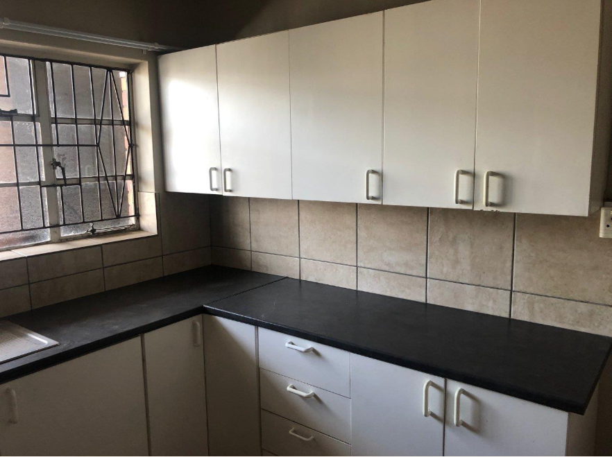 To Let 1 Bedroom Property for Rent in Southernwood Eastern Cape